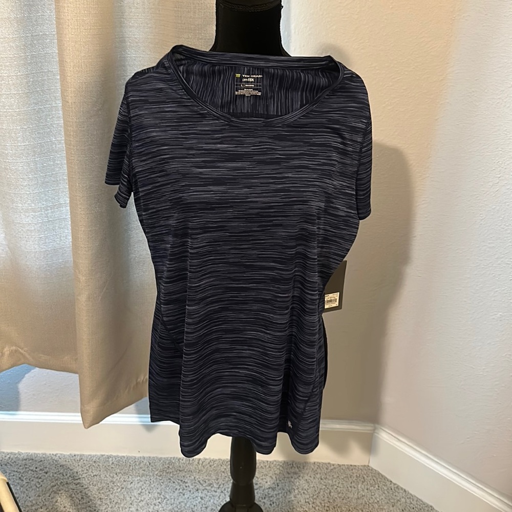 NWT tek gear workout shirt